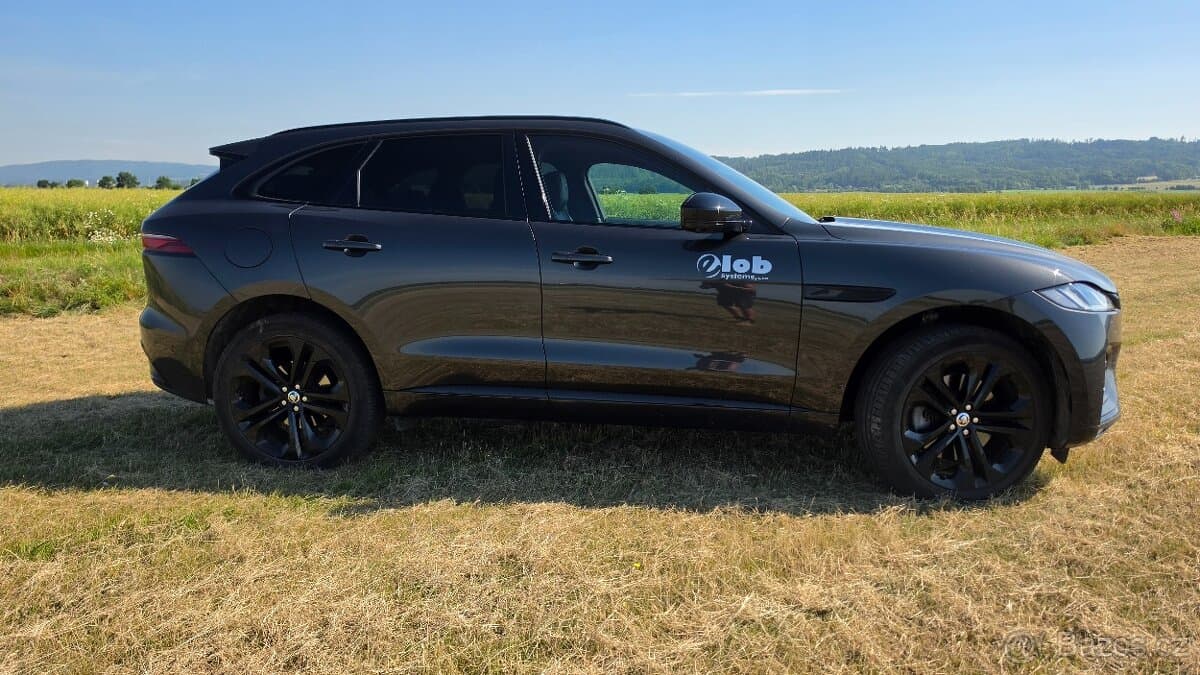 2025 Jaguar F-PACE - 5