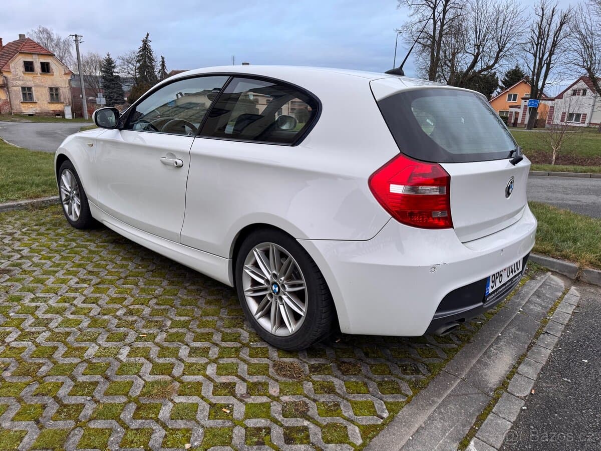 2010 BMW 1-SERIES - 5
