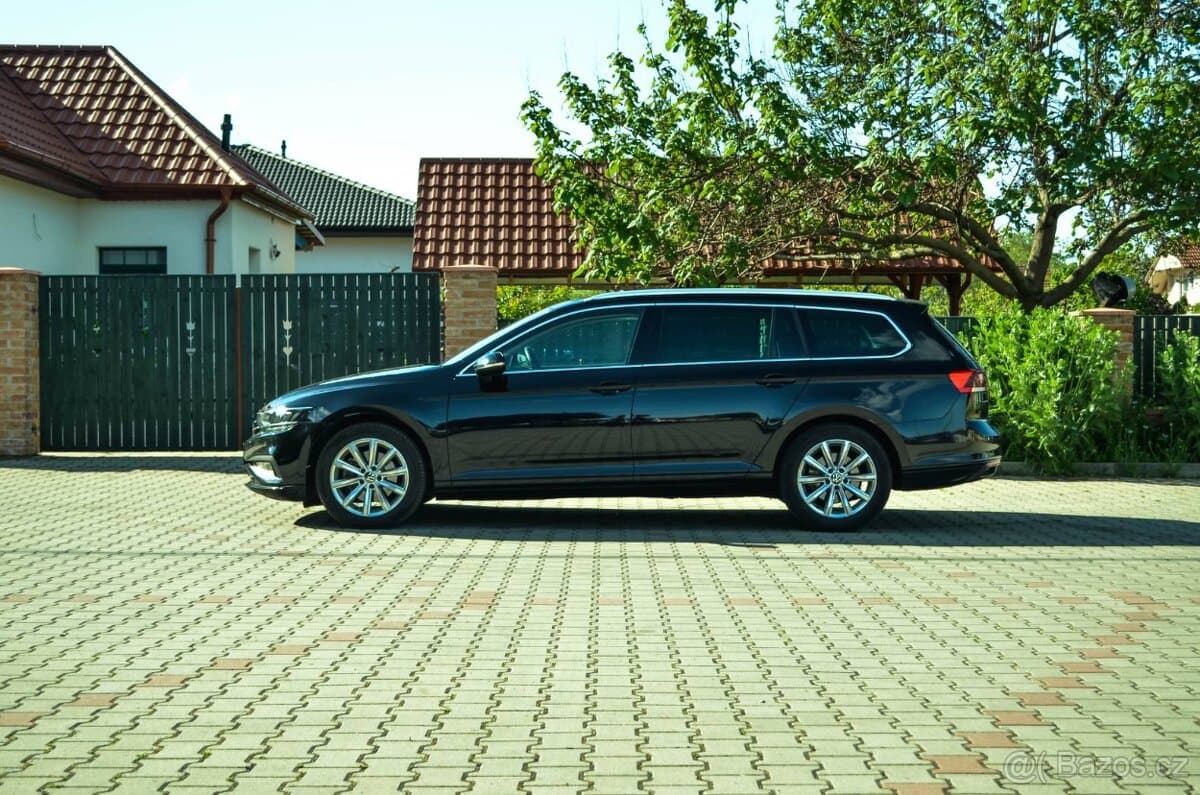 2023 Volkswagen PASSAT - 5