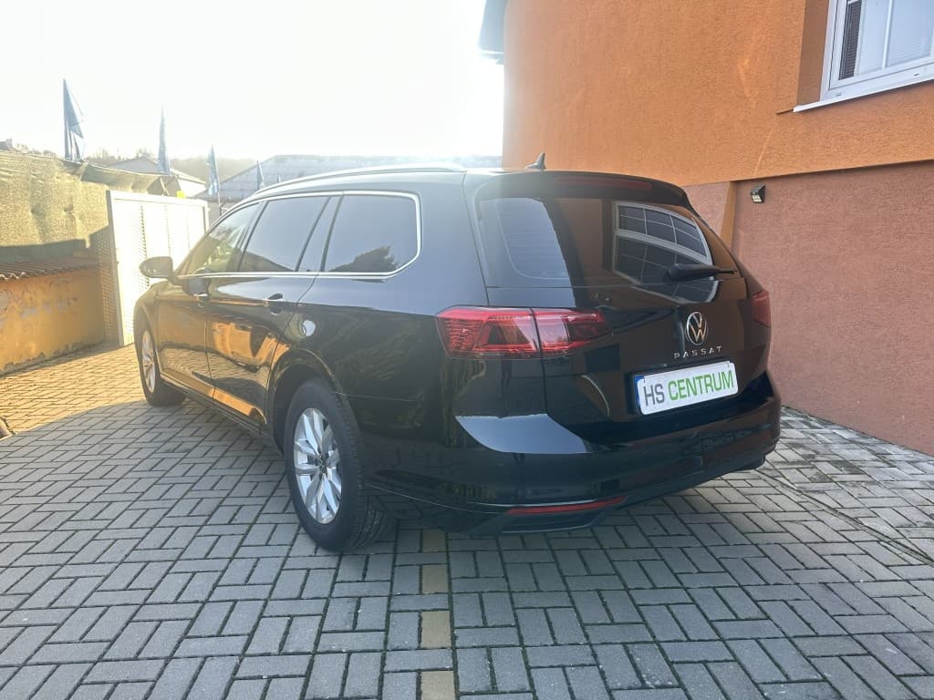 2022 Volkswagen PASSAT - 5