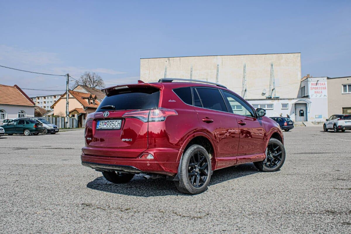 2018 Toyota RAV4 - 5