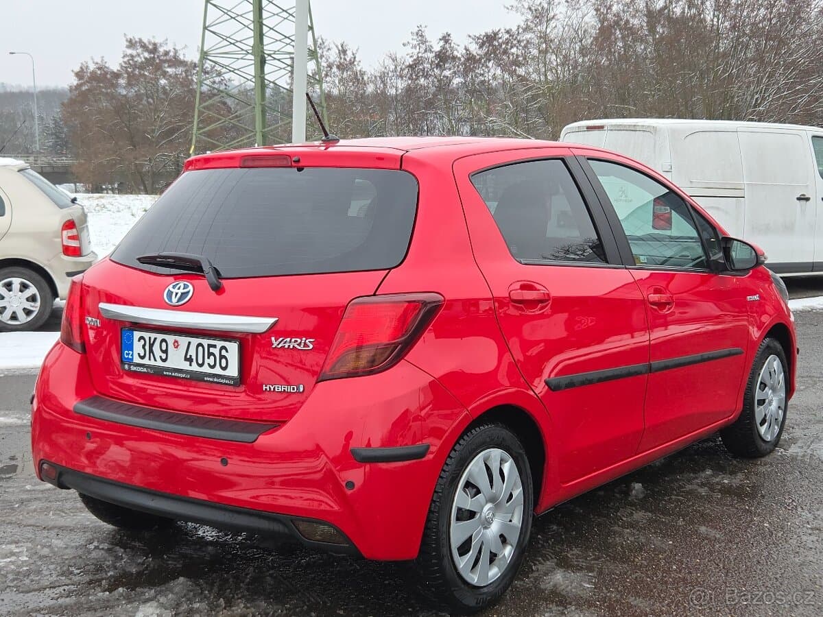 2015 Toyota YARIS - 5
