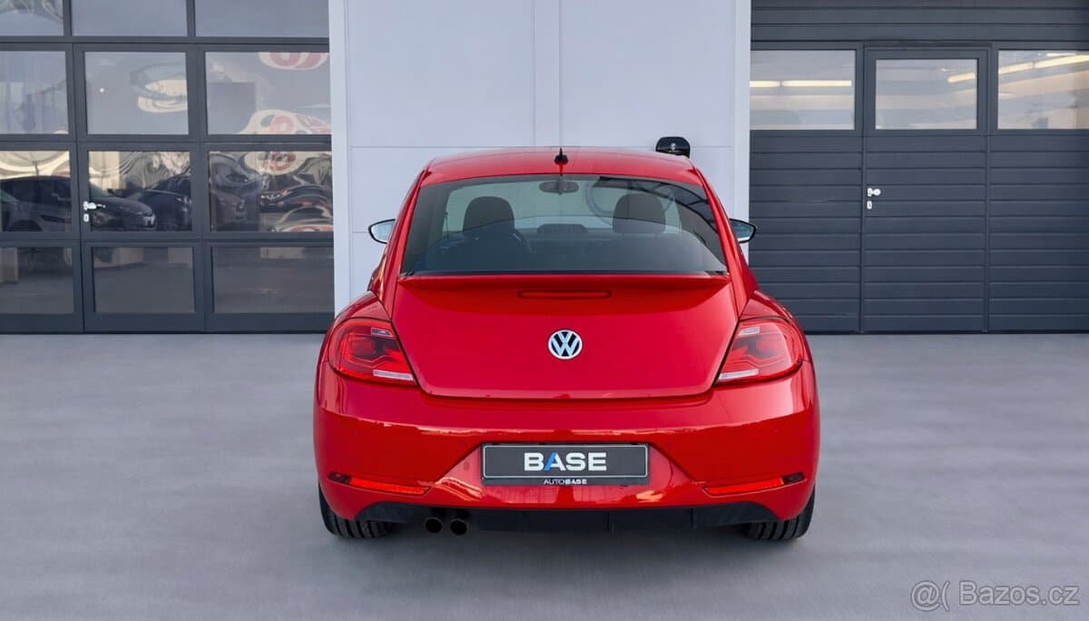2015 Volkswagen BEETLE - 5