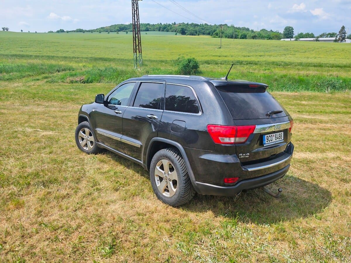 2013 Jeep CHEROKEE - 5