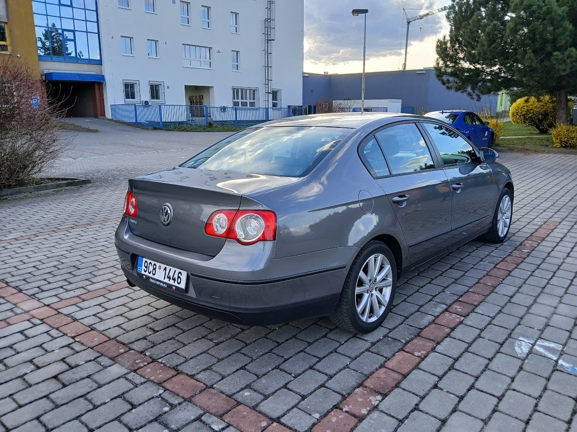 2007 Volkswagen PASSAT - 5