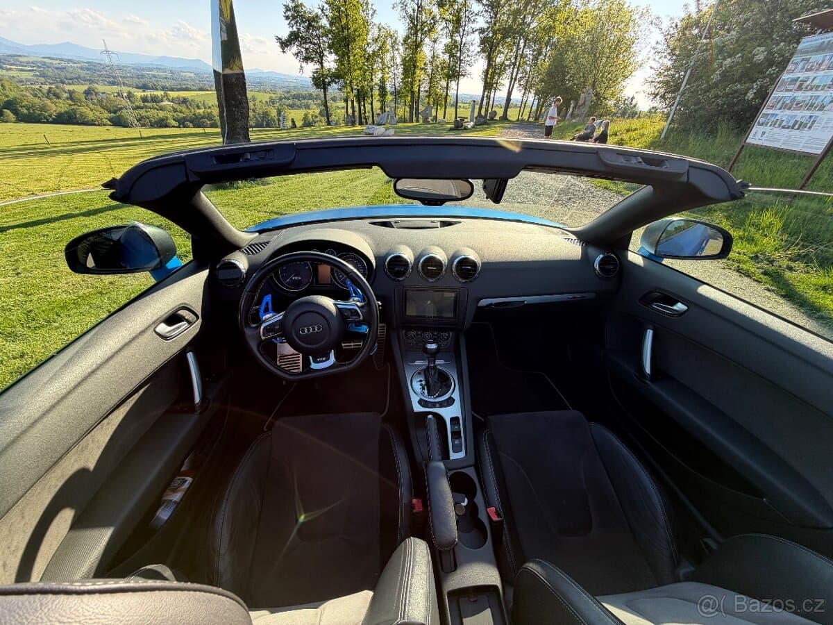 2009 Audi TT - 5