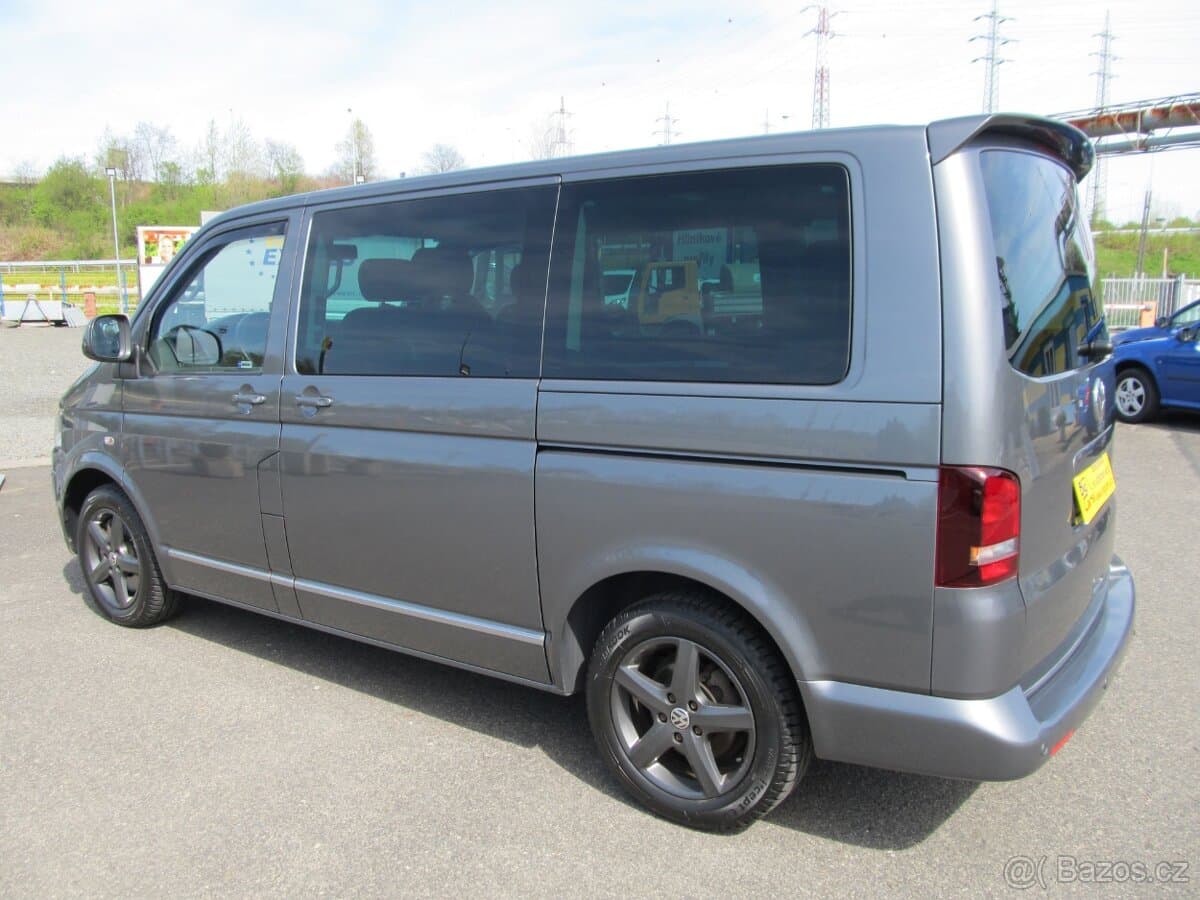 2010 Volkswagen MULTIVAN - 5