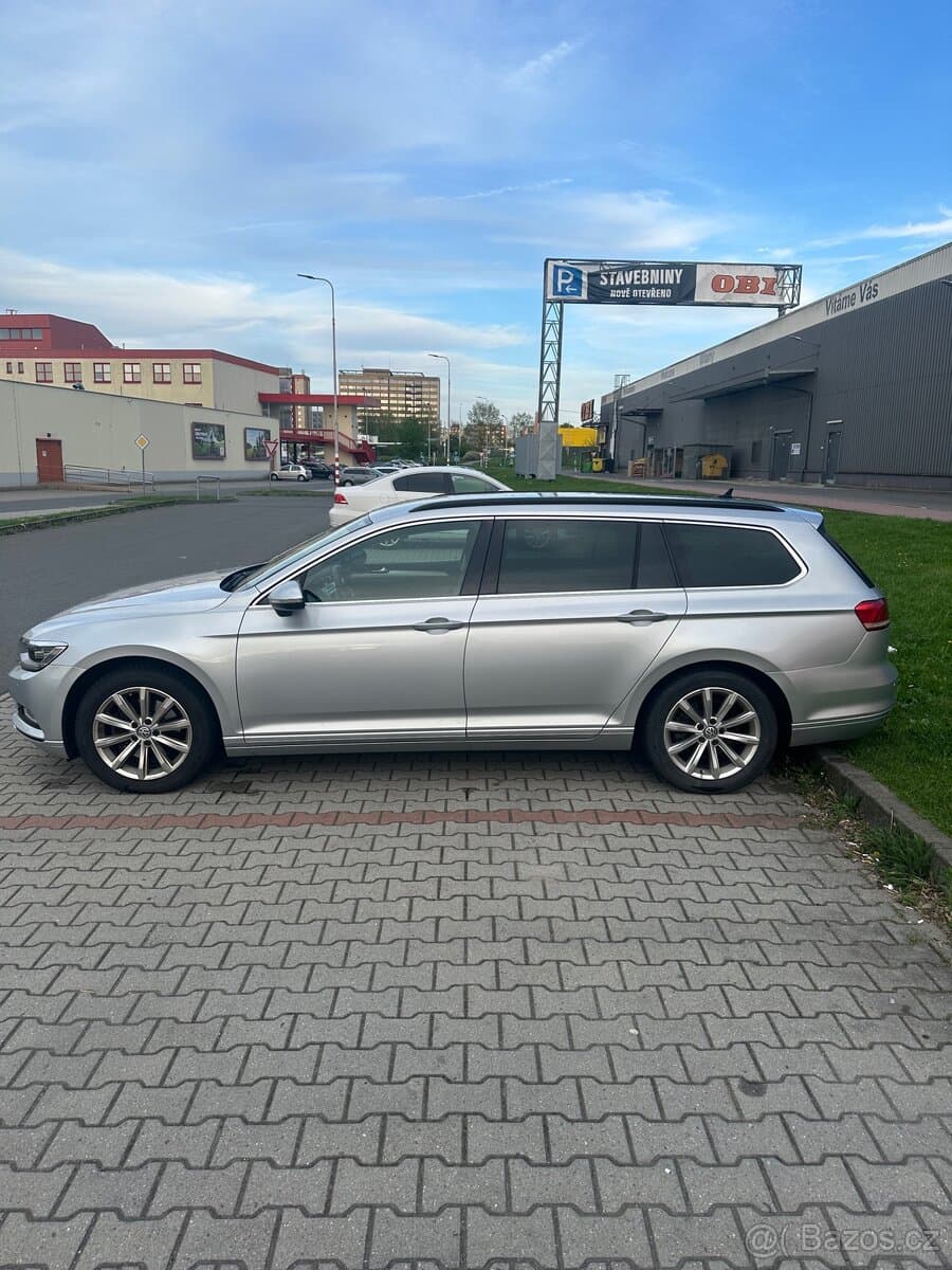 2015 Volkswagen PASSAT - 5