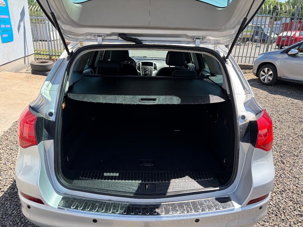 2011 Opel ASTRA - 5