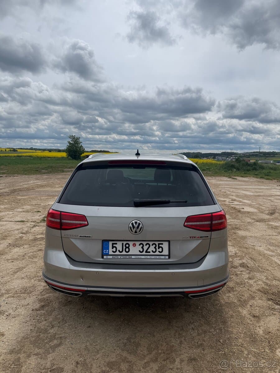 Volkswagen PASSAT - 5