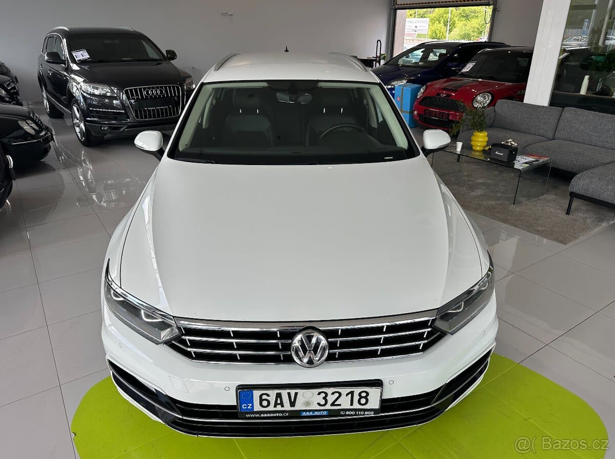 2018 Volkswagen PASSAT - 5
