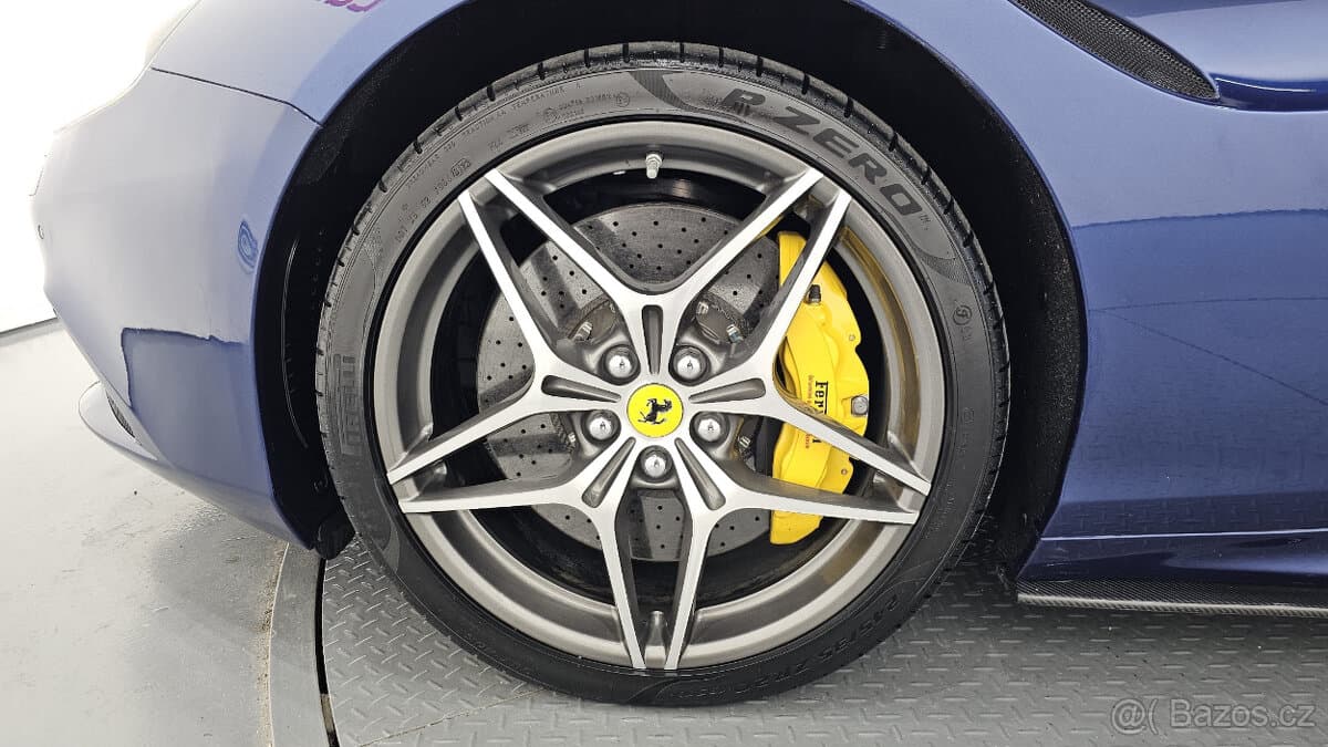 2016 Ferrari CALIFORNIA - 5