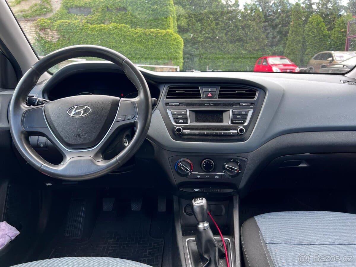 2017 Hyundai i20 - 5