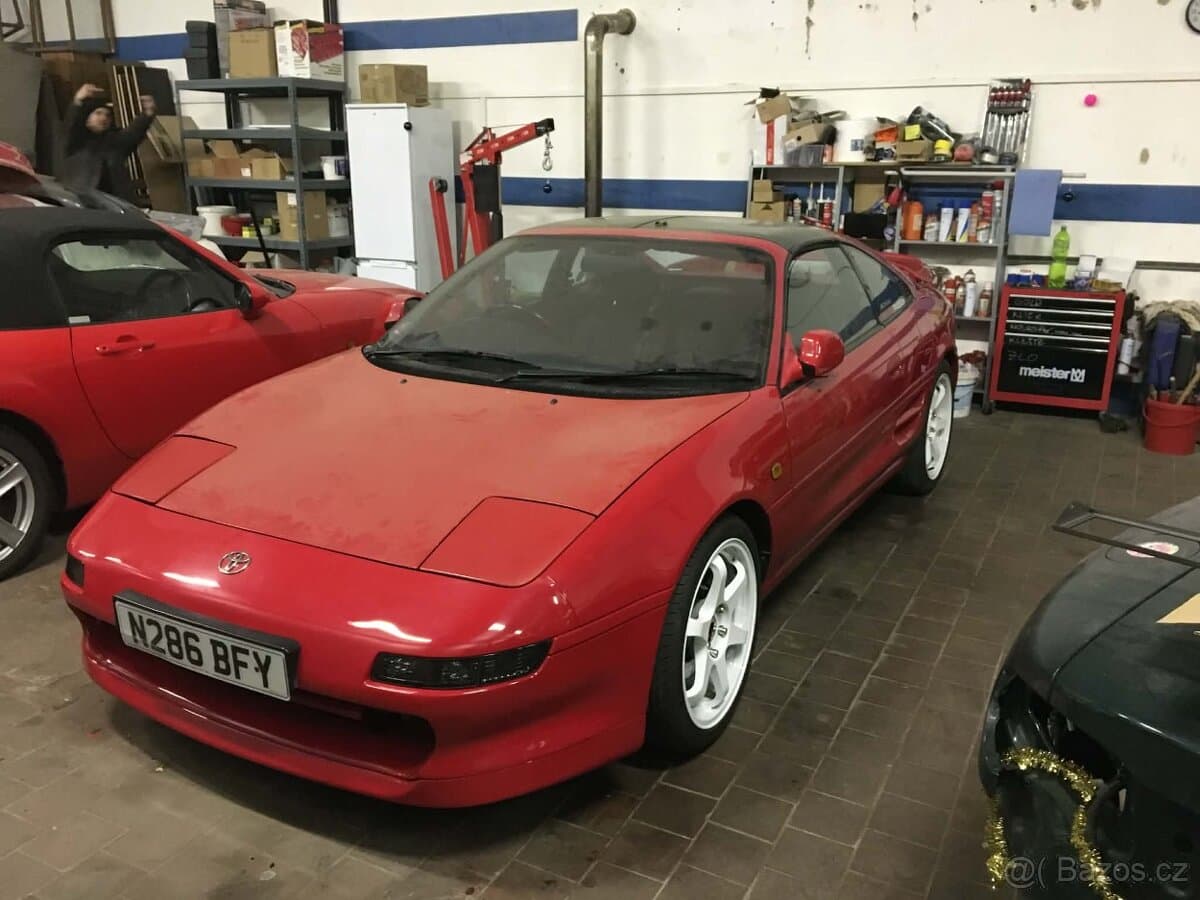 1995 Toyota MR2 - 5