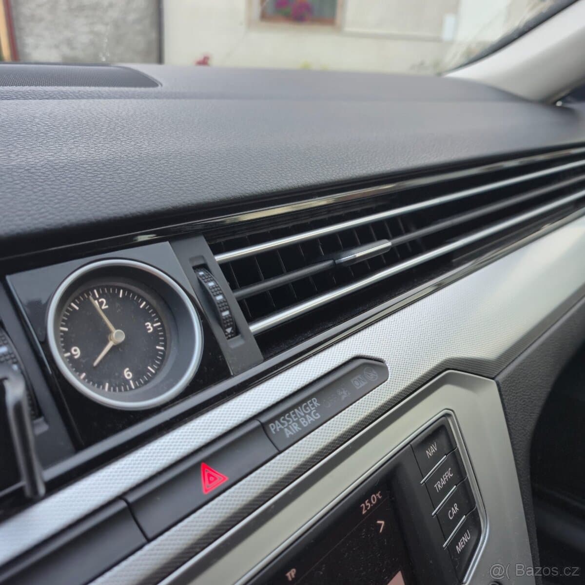 2016 Volkswagen PASSAT - 5