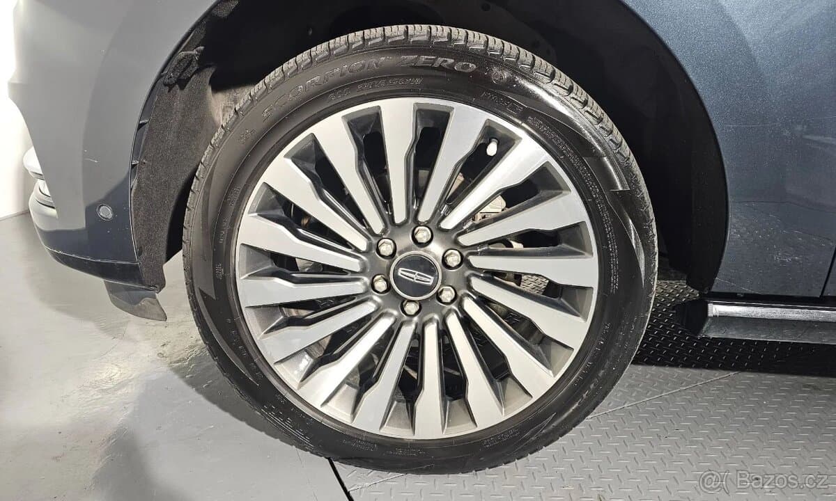 2021 Lincoln NAVIGATOR - 5