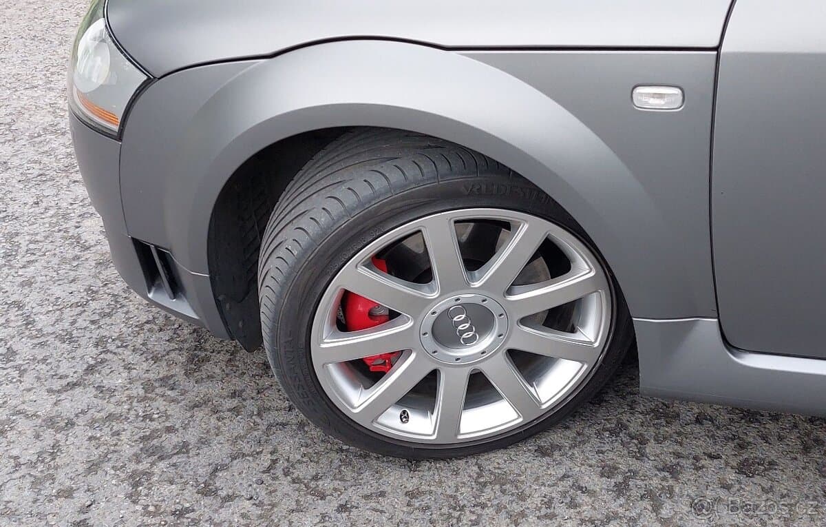 2004 Audi TT - 5