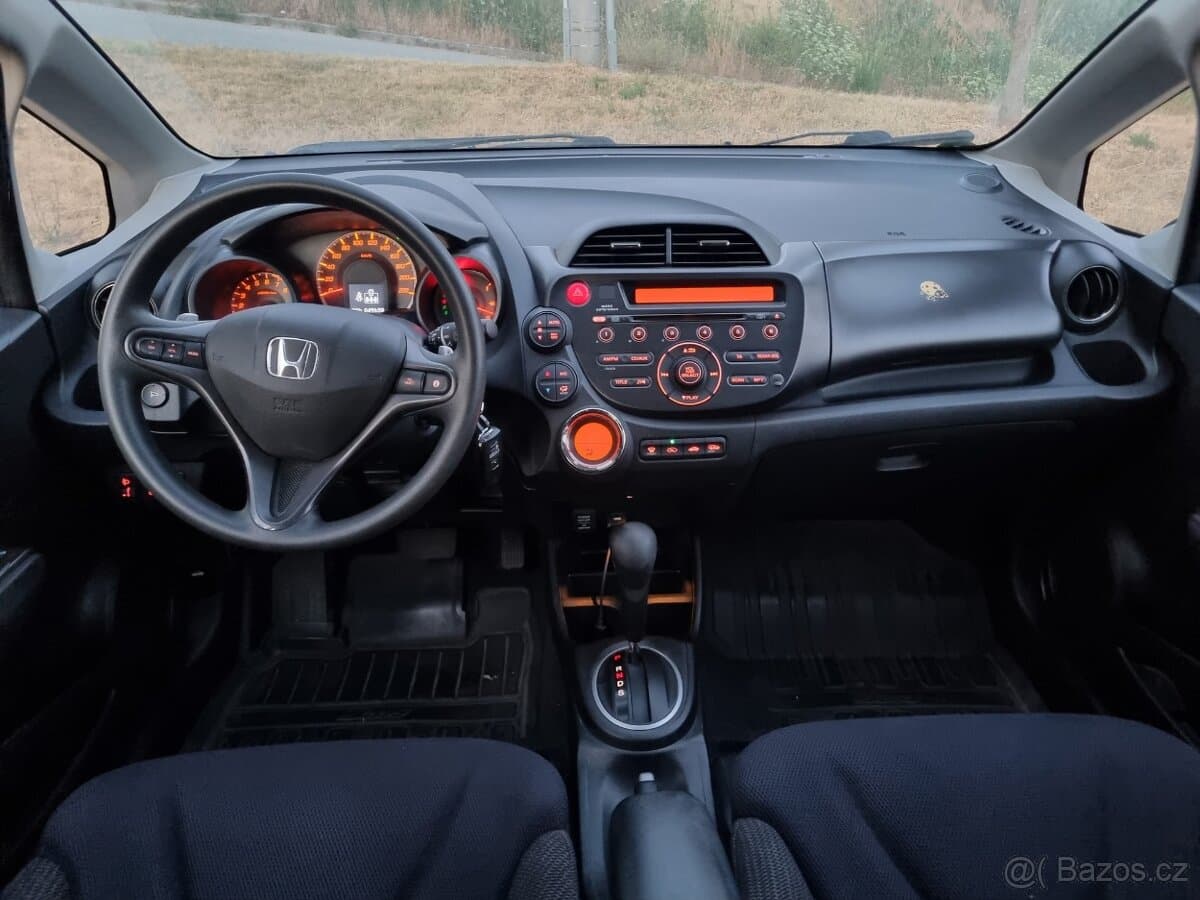 2011 Honda JAZZ - 5