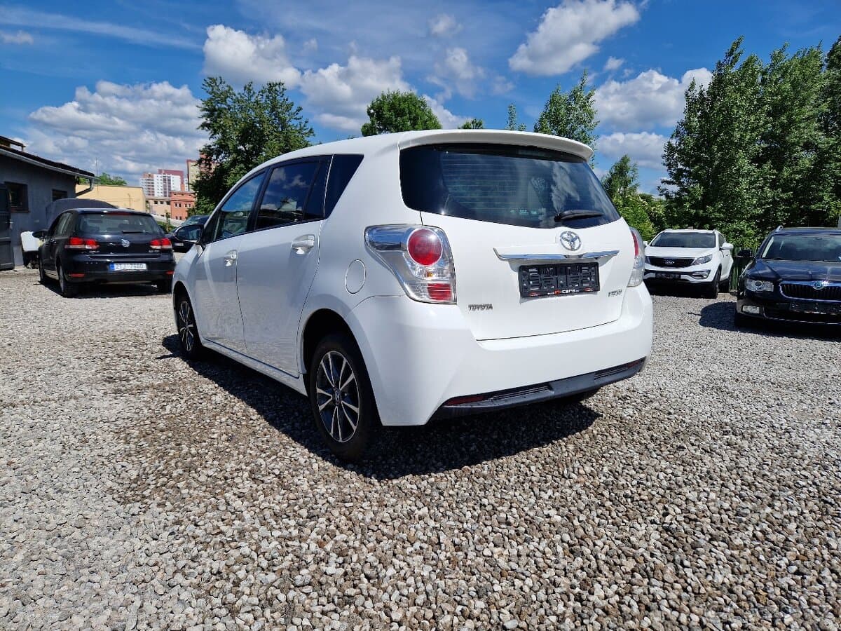 2015 Toyota VERSO - 5