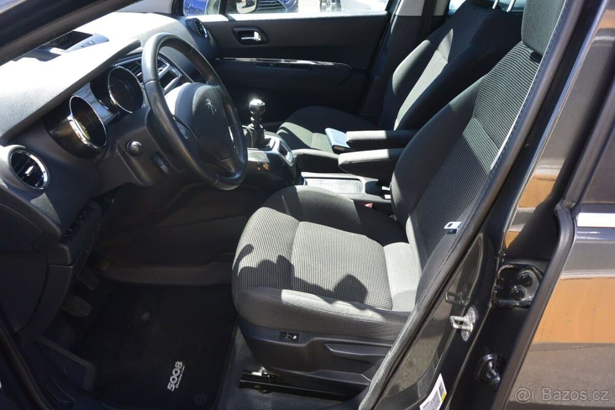 2015 Peugeot 5008 - 5