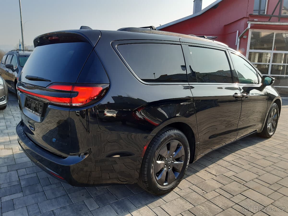 2019 Chrysler PACIFICA - 5