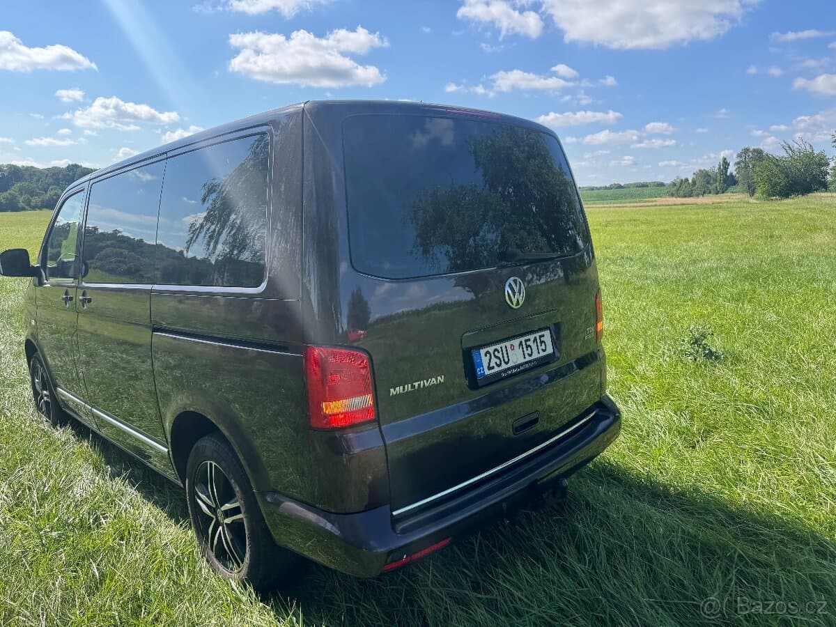 Volkswagen MULTIVAN - 5