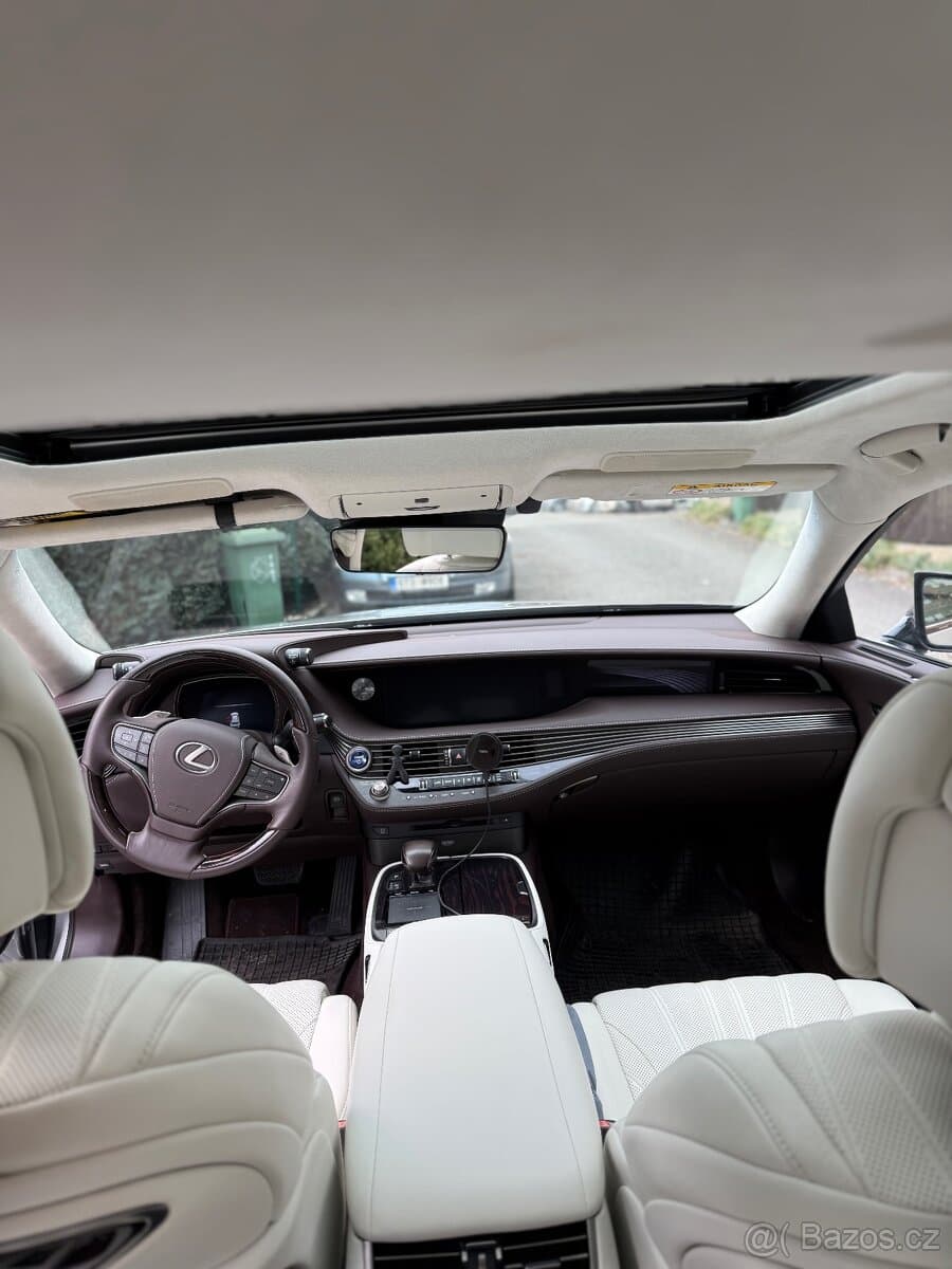 2019 Lexus LS - 5