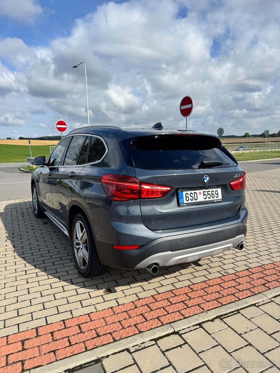 2018 BMW X1 - 5