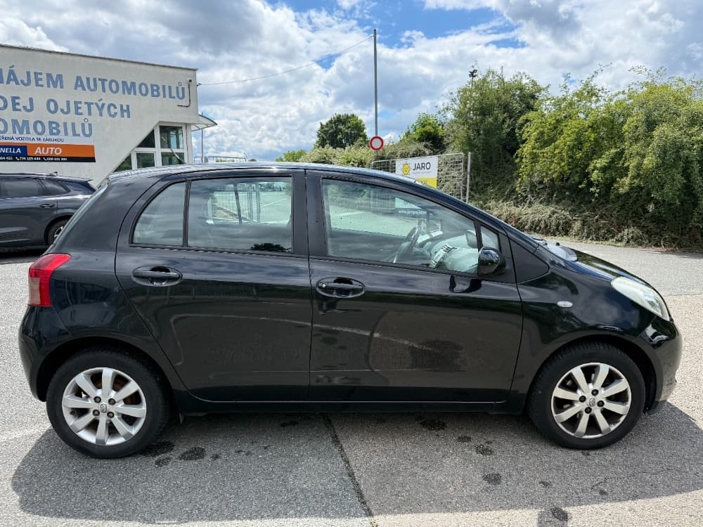 2008 Toyota YARIS - 5