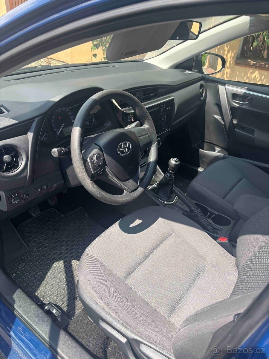 2019 Toyota COROLLA - 5