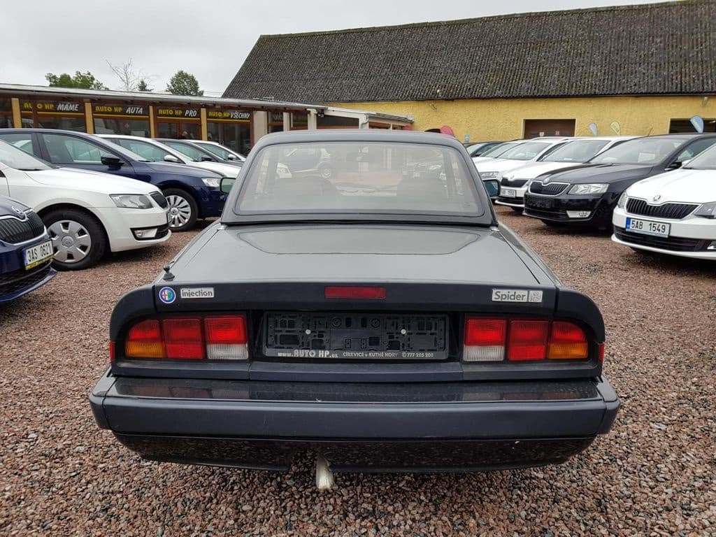 1987 Alfa Romeo SPIDER - 5