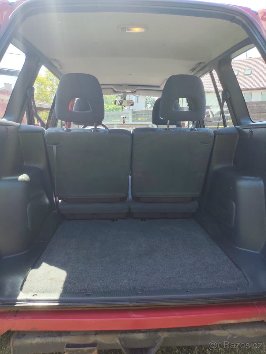 1997 Toyota RAV4 - 5
