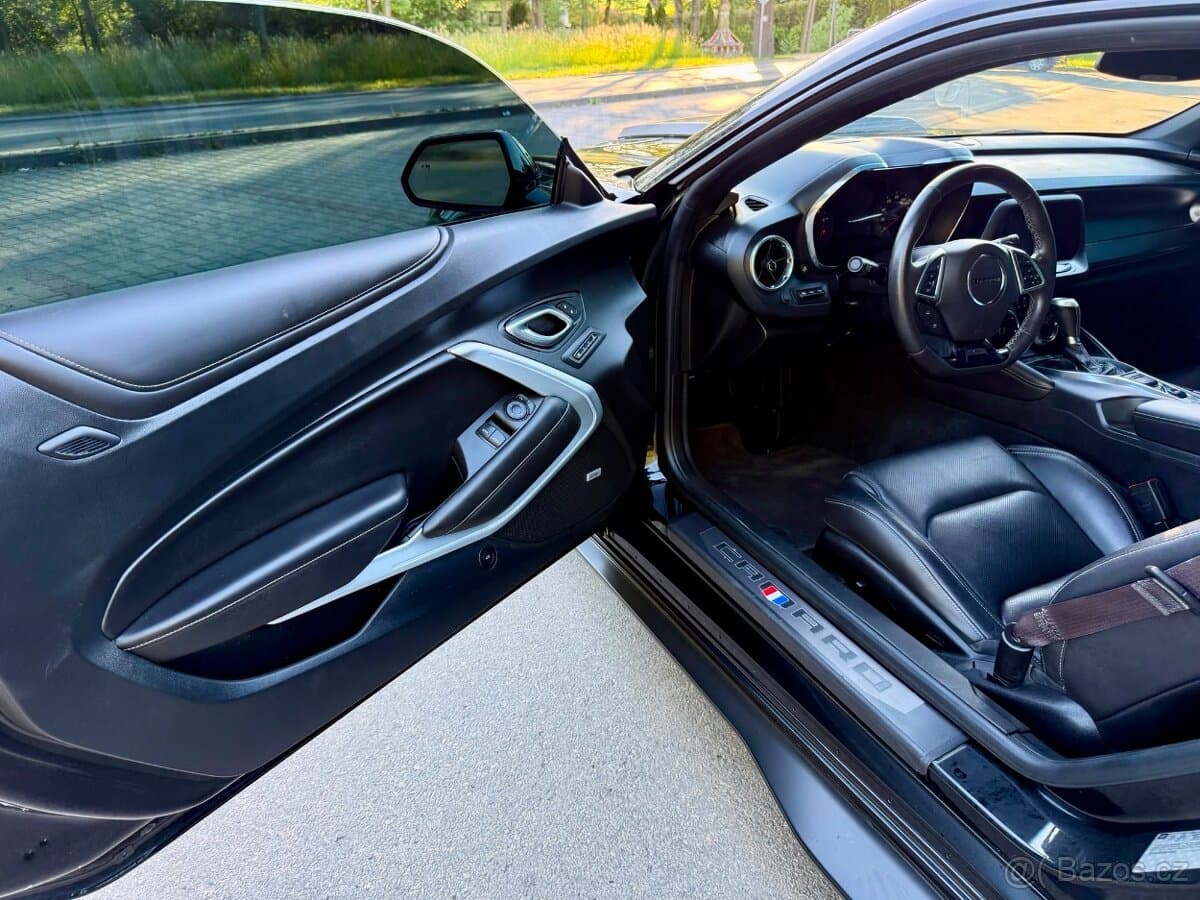 2017 Chevrolet CAMARO - 5