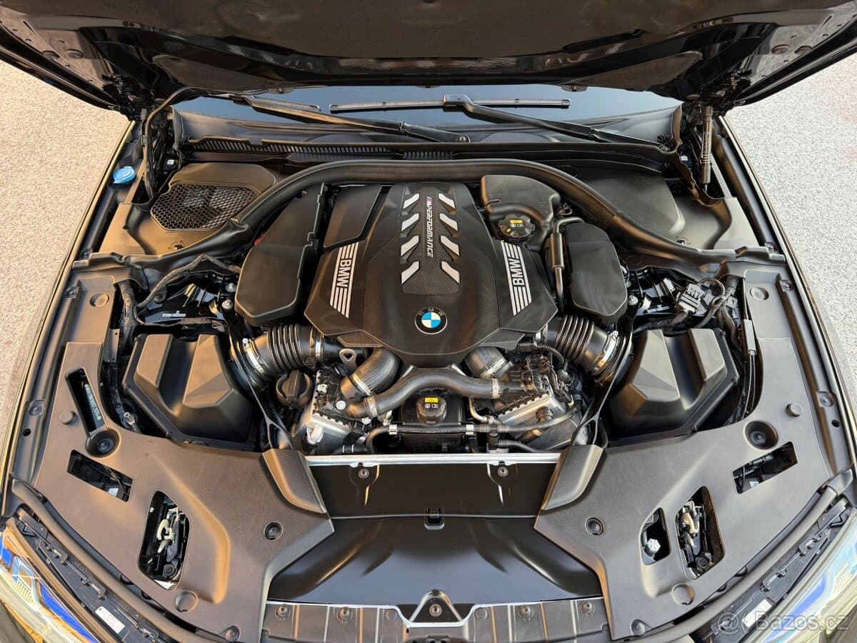 2020 BMW M5 - 5