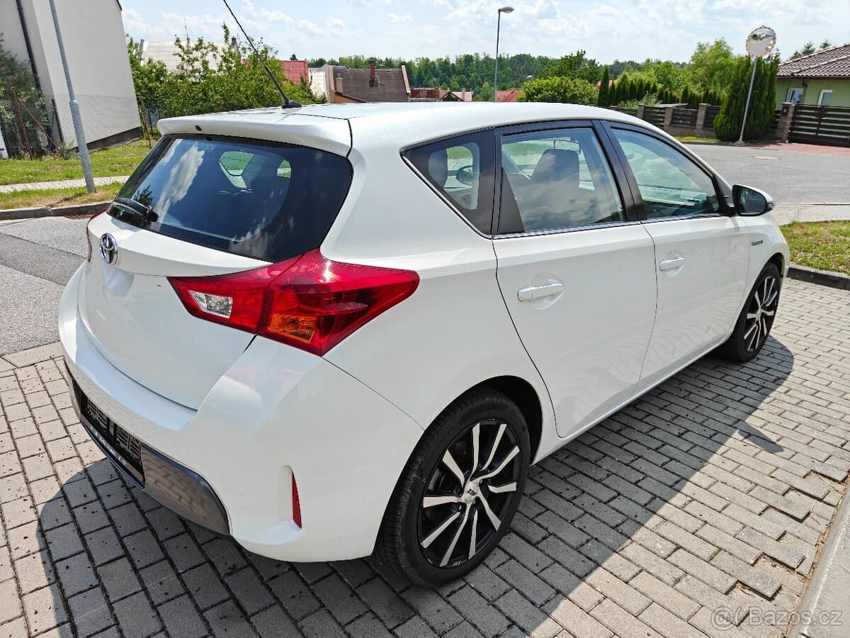 2013 Toyota AURIS - 5