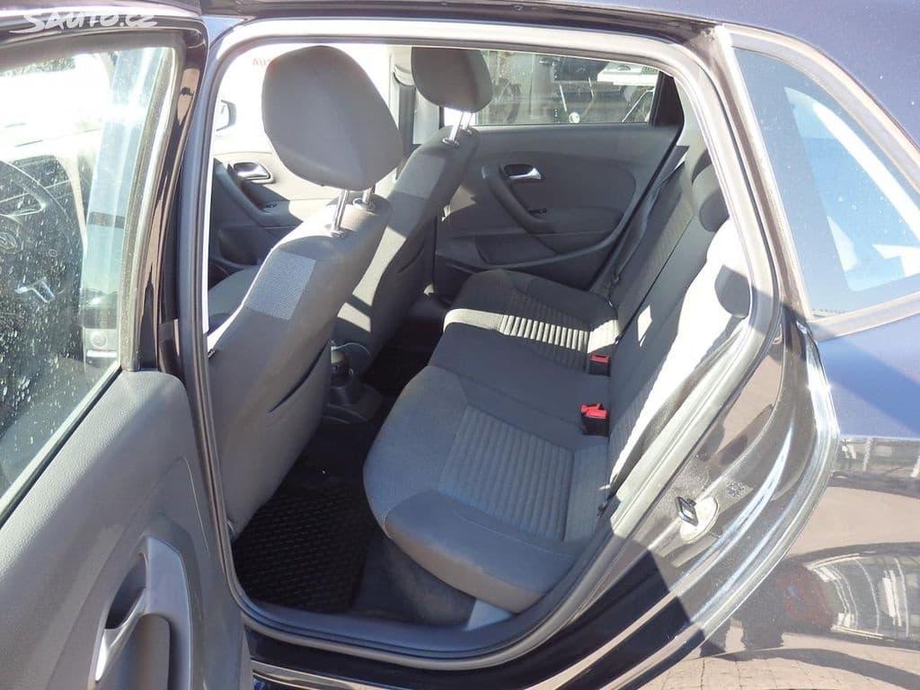 2013 Volkswagen POLO - 5