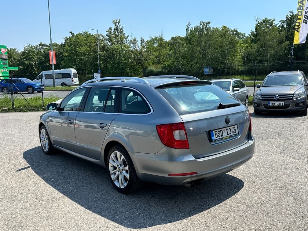 2011 Škoda SUPERB - 5