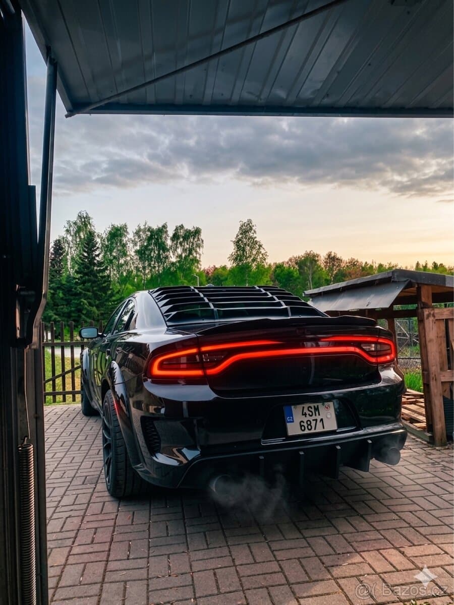Dodge CHARGER - 5
