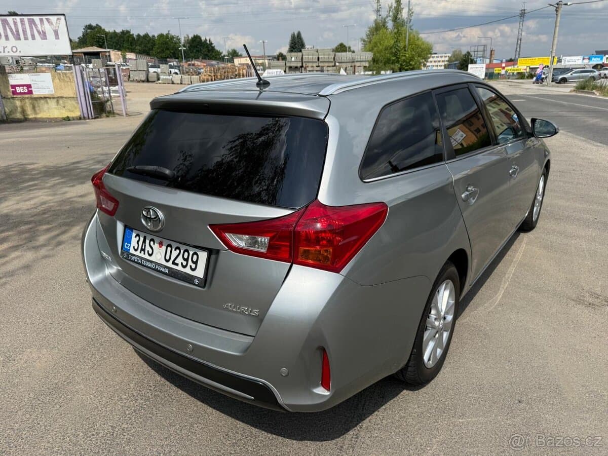 2013 Toyota AURIS - 5