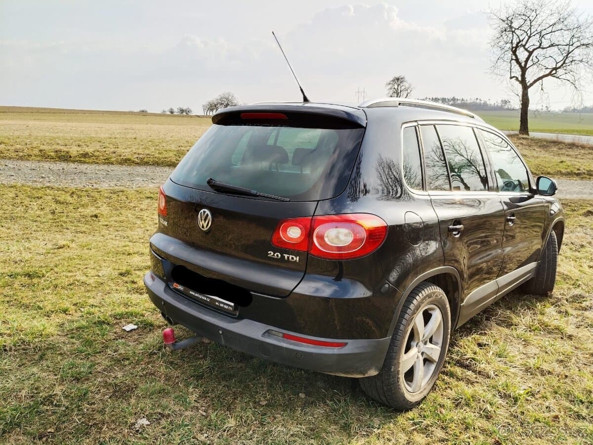 2010 Volkswagen TIGUAN - 5