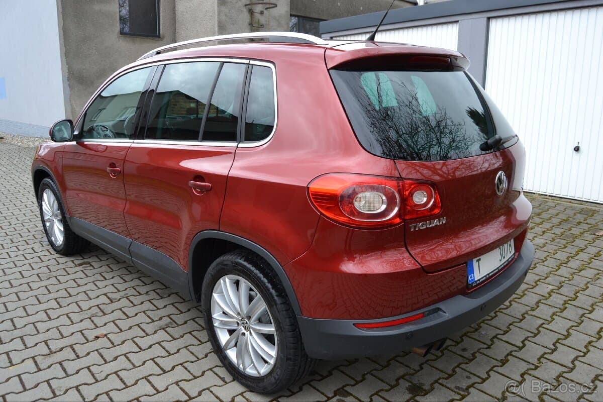 2011 Volkswagen TIGUAN - 5