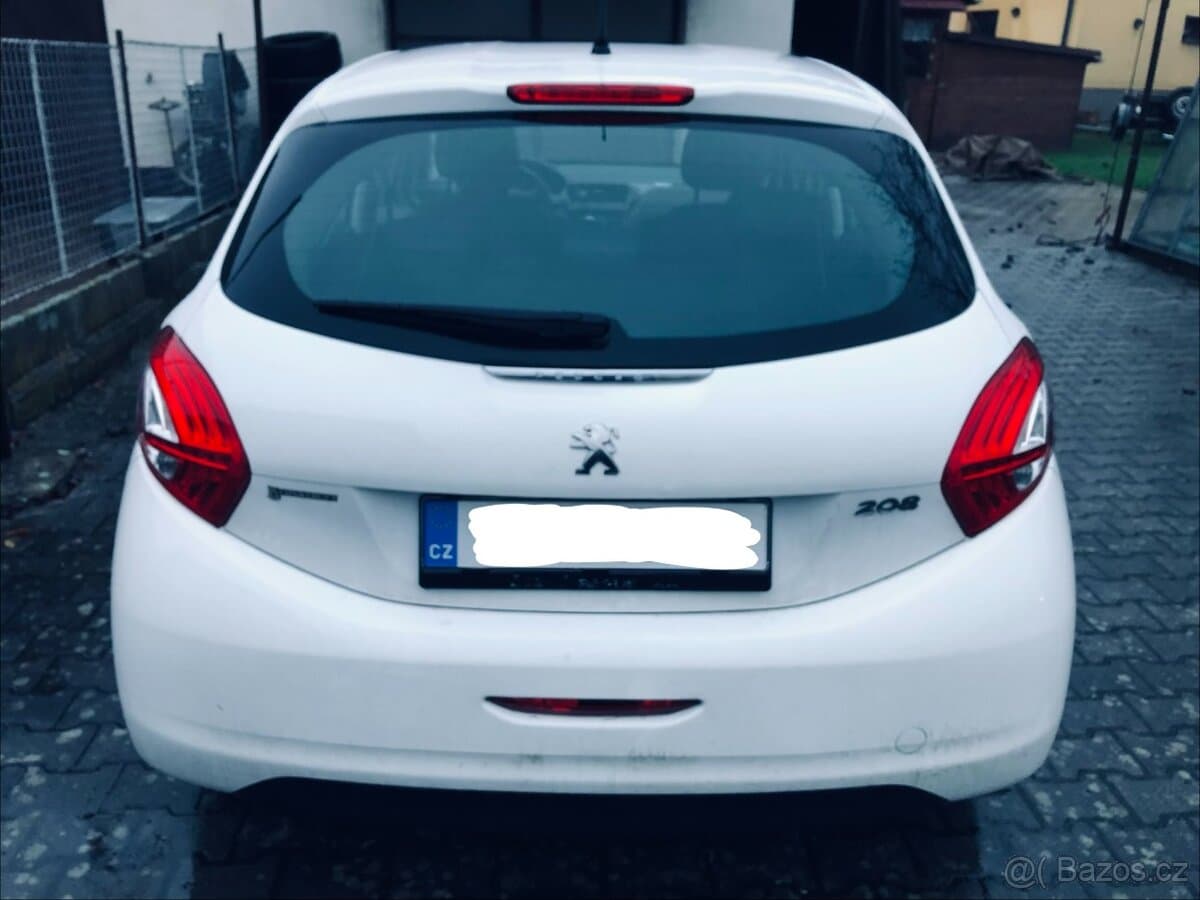 2014 Peugeot 208 - 5