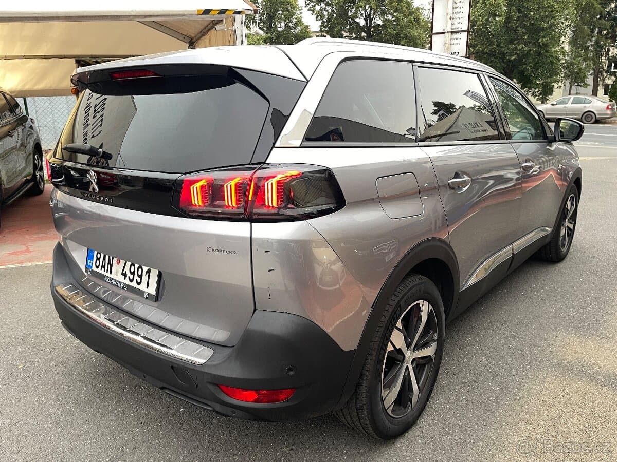 2021 Peugeot 5008 - 5