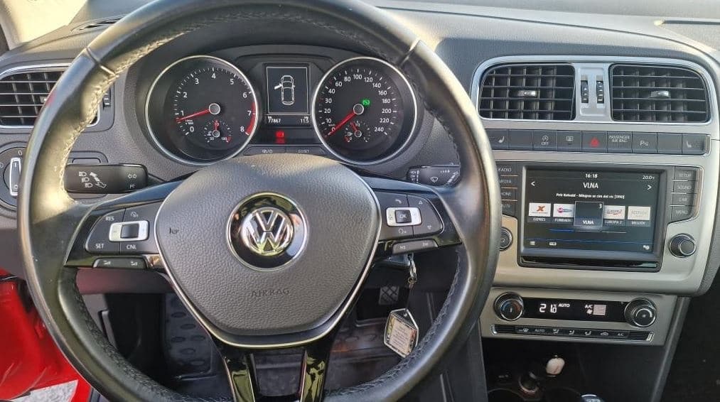 Volkswagen POLO - 5