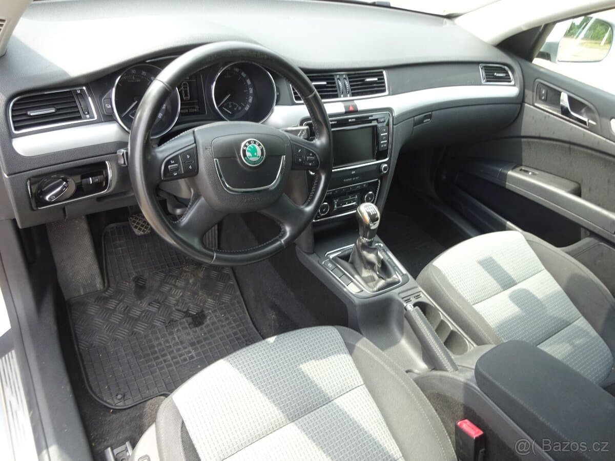 2012 Škoda SUPERB - 5