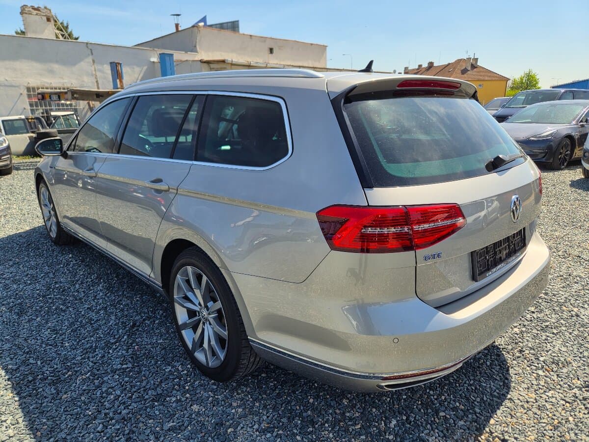 2015 Volkswagen PASSAT - 5