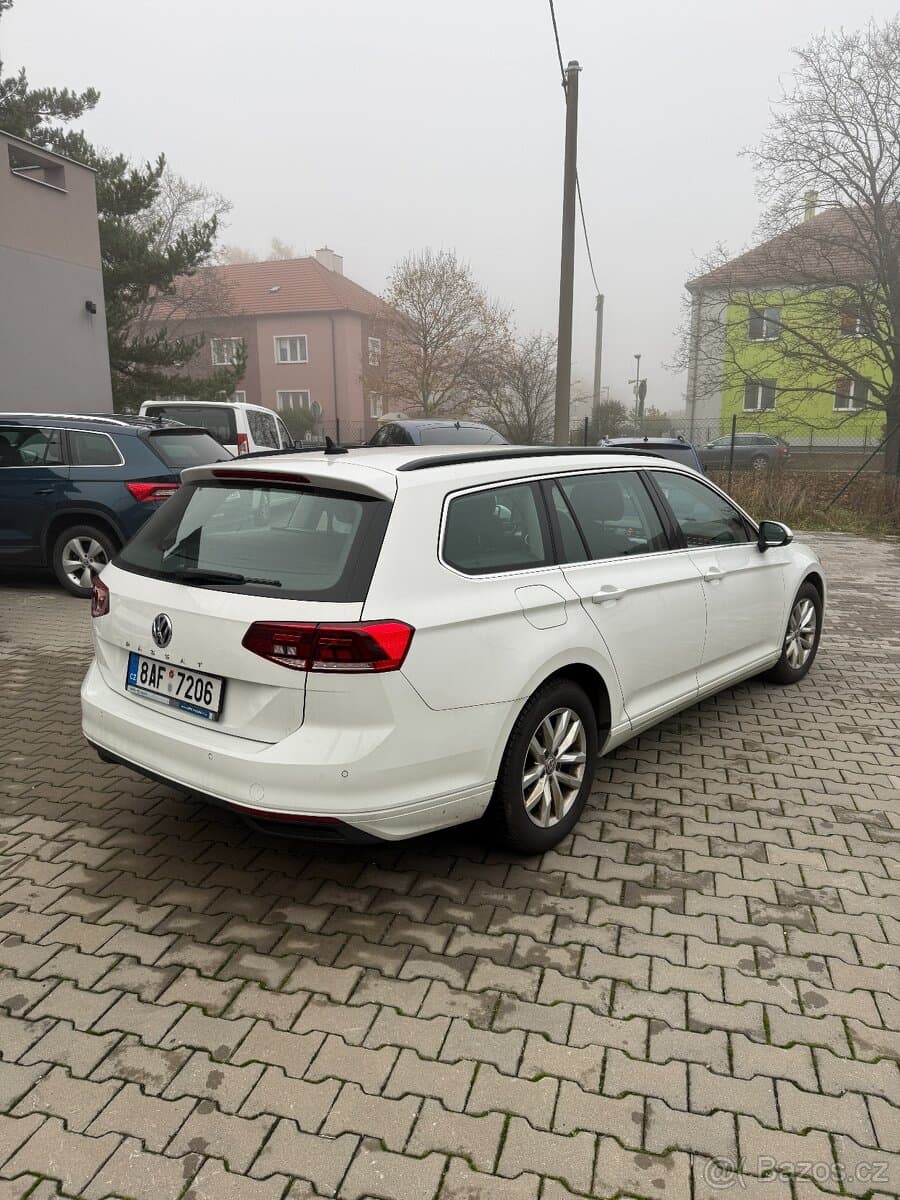 2020 Volkswagen PASSAT - 5