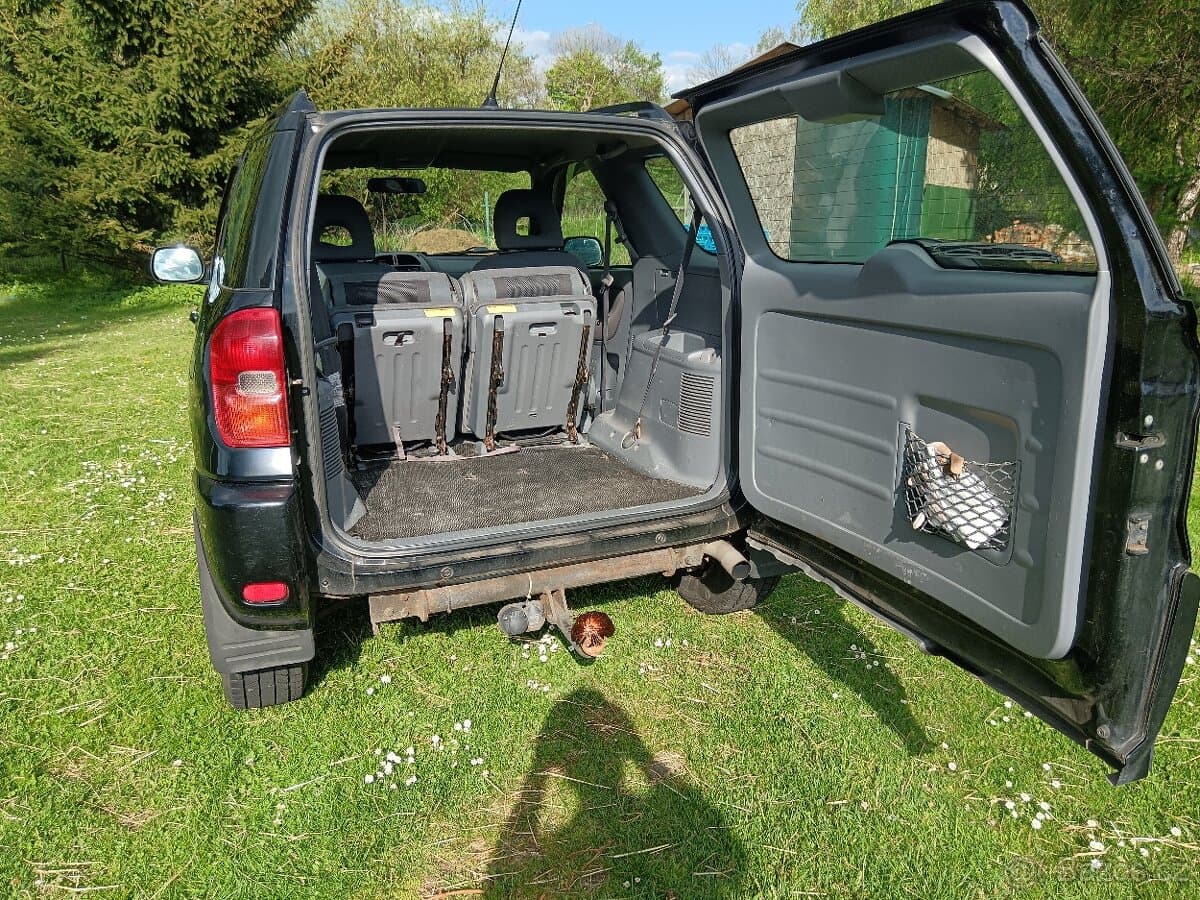 2002 Toyota RAV4 - 5