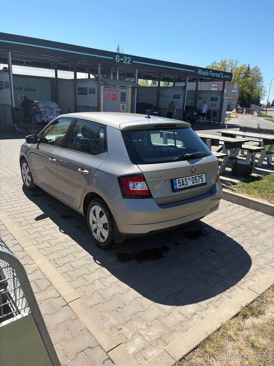 2016 Škoda FABIA - 5