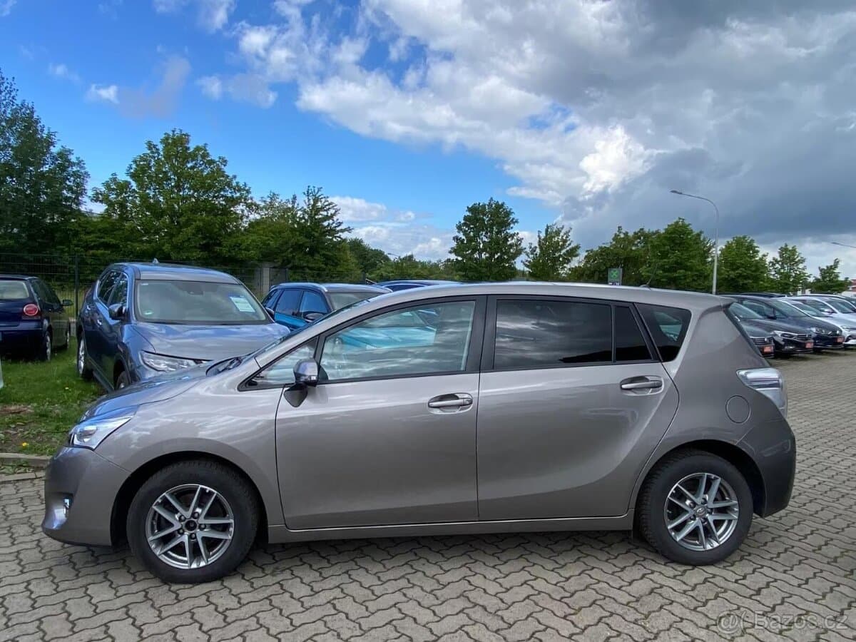2015 Toyota VERSO - 5